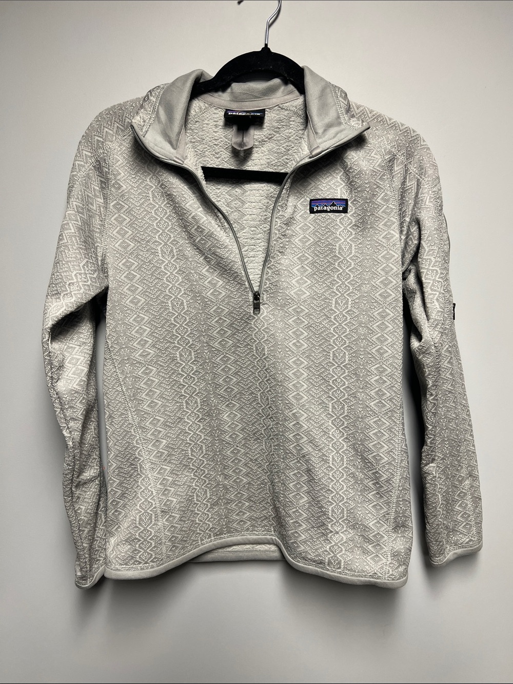 Patagonia Light Gray Patterned Quarter-Zip Fleece